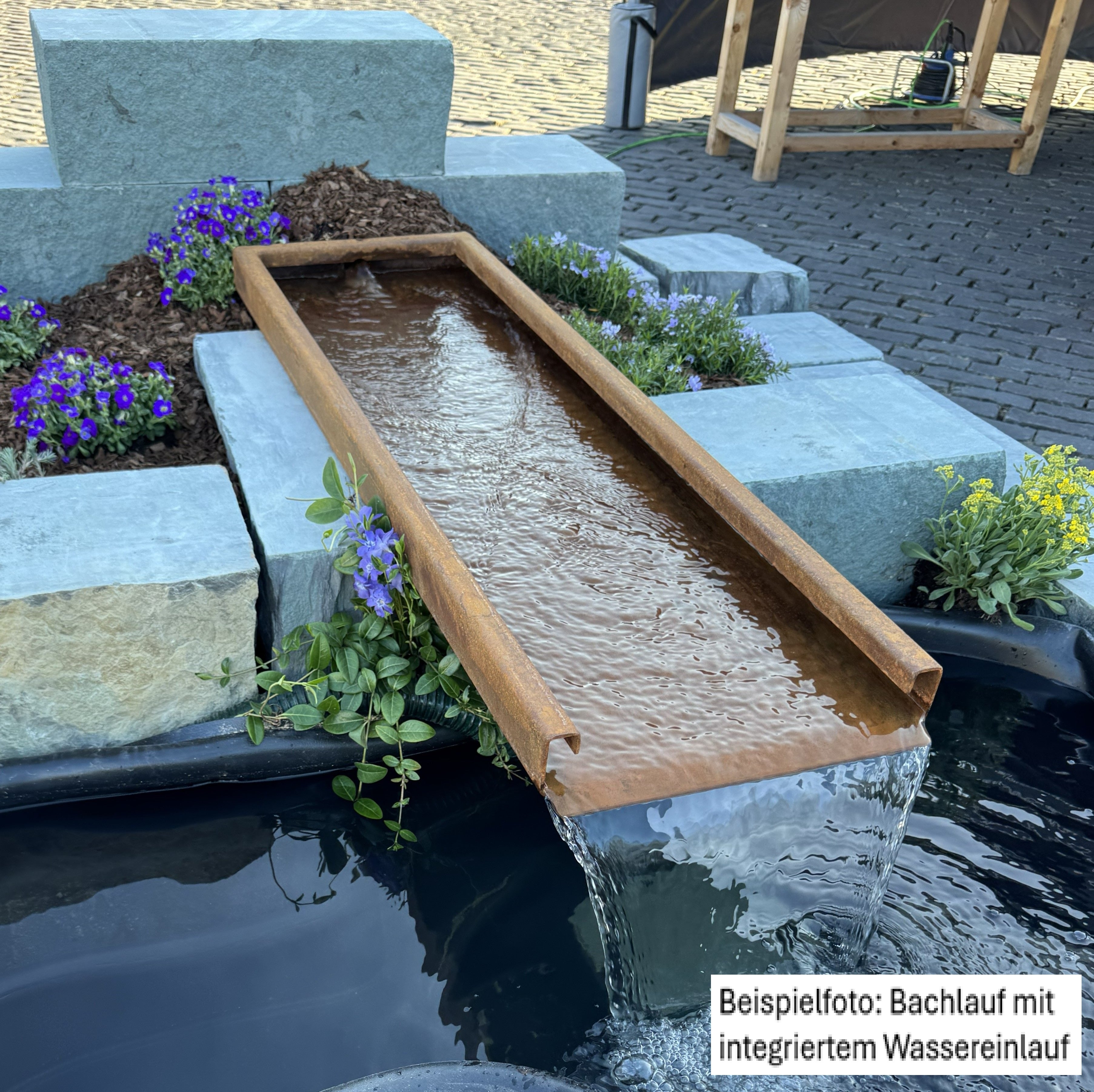 WASSERLAUF / BACHLAUF AUS CORTENSTAHL - VERSCHIEDENE GRÖSSEN - MIT INTEGRIERTEM WASSEREINLAUF